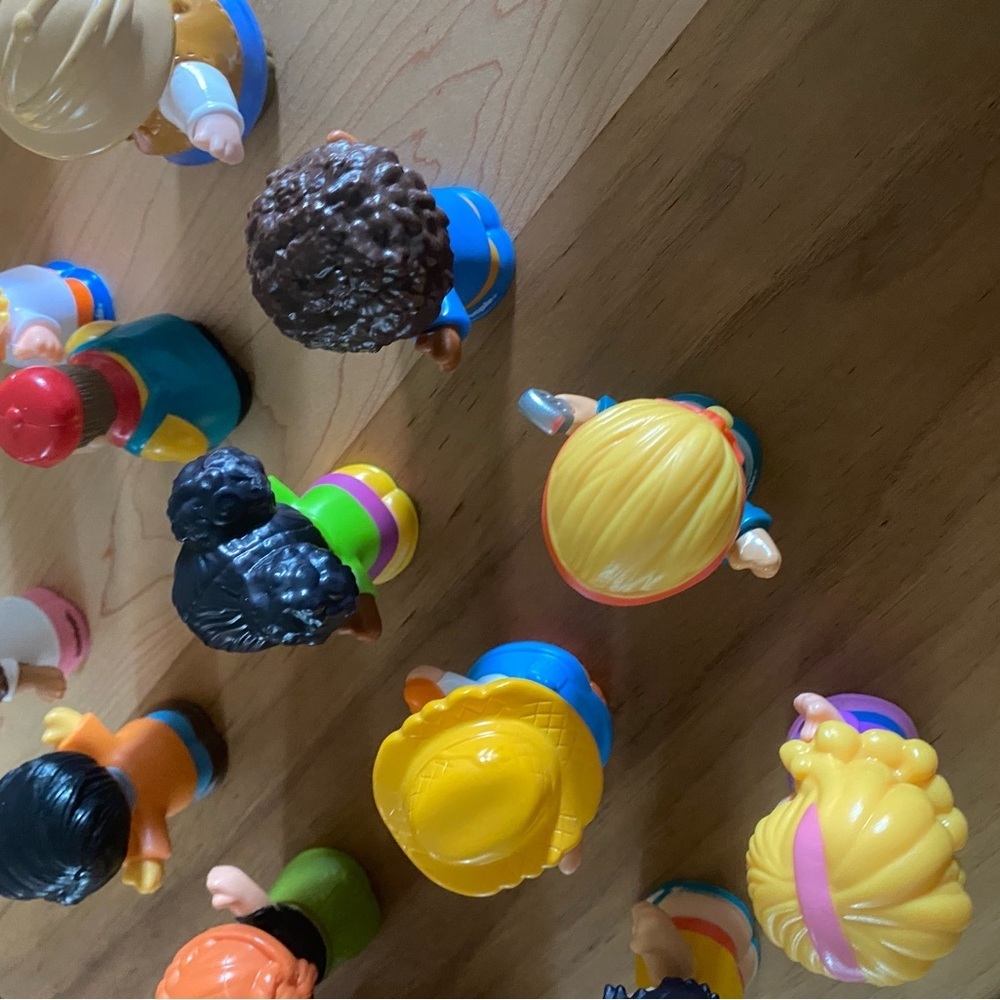 Fisher-Price Little People 17 Piece Assorted Figures Character Kids Toy Play Set - Picture 11 of 12